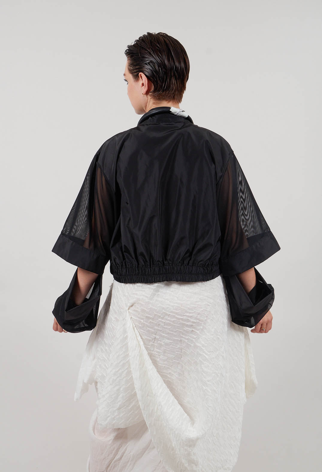Cropped Bomber Jakcet in Tulle Stretch Black