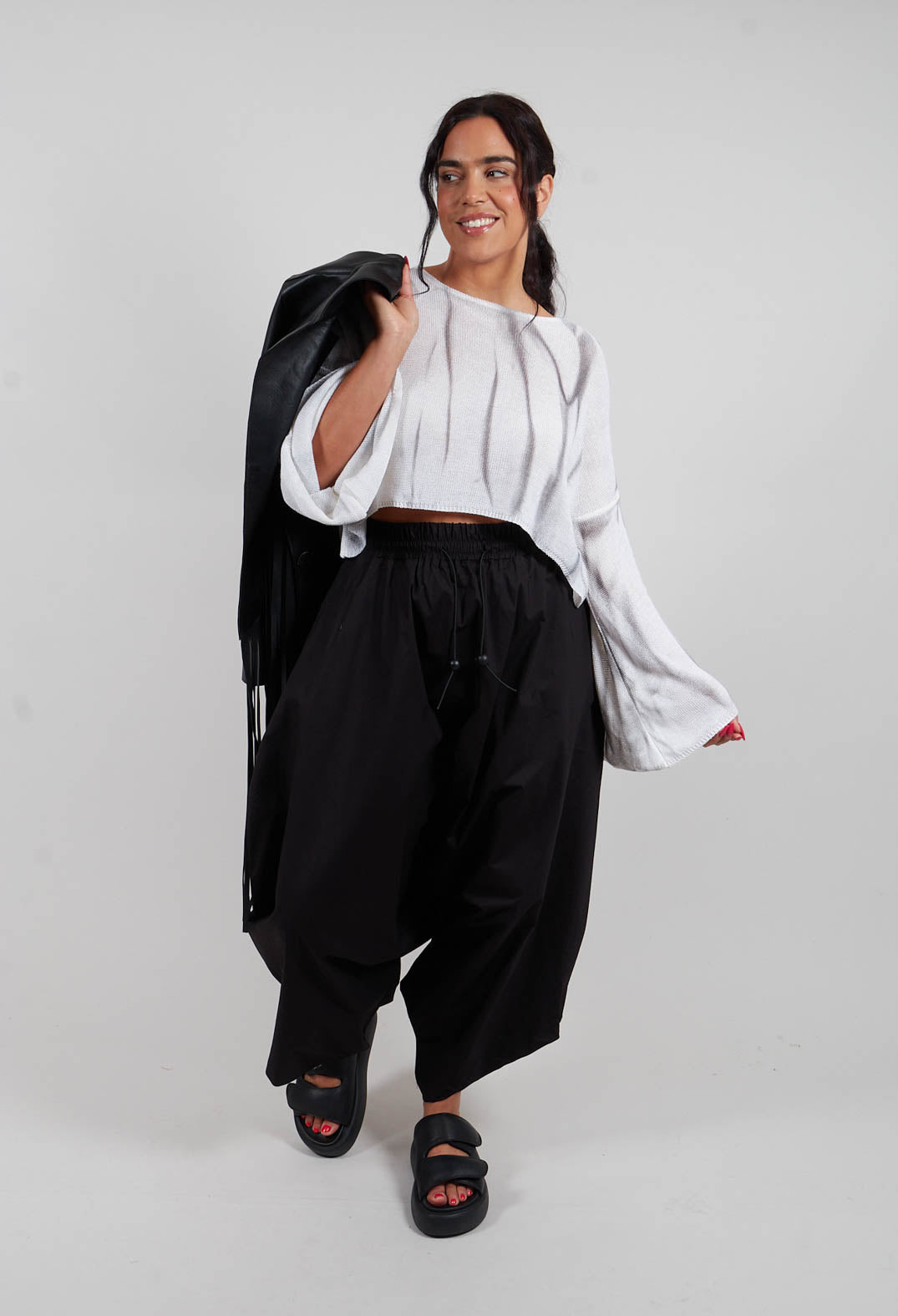 Cropped Sweater in 7 Treatment Spray White