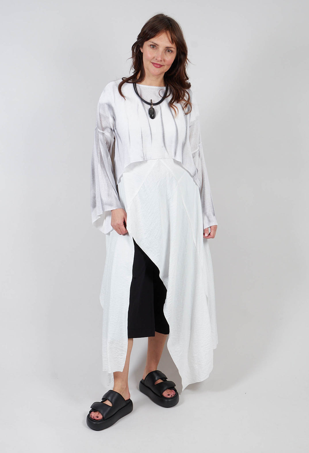 Cropped Sweater in 7 Treatment Spray White