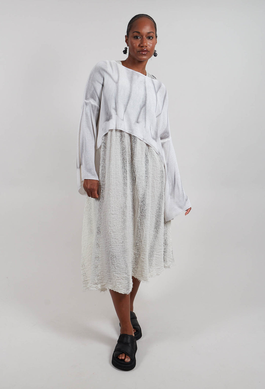 Cropped Sweater in 7 Treatment Spray White