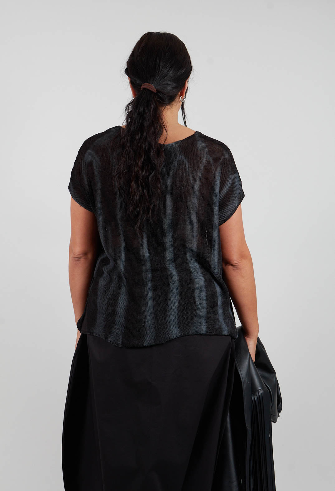 Cropped Sweater in 7 Treatment Black