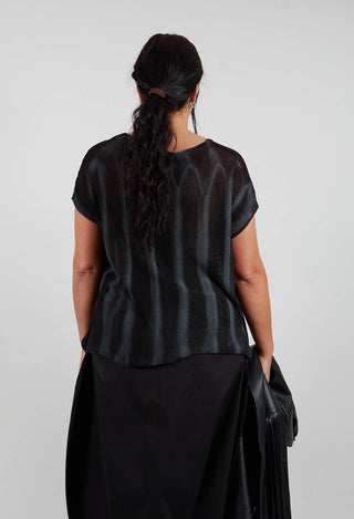 Cropped Sweater in 7 Treatment Black