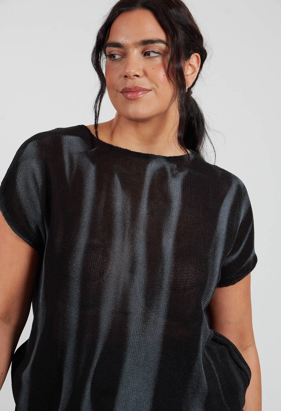 Cropped Sweater in 7 Treatment Black