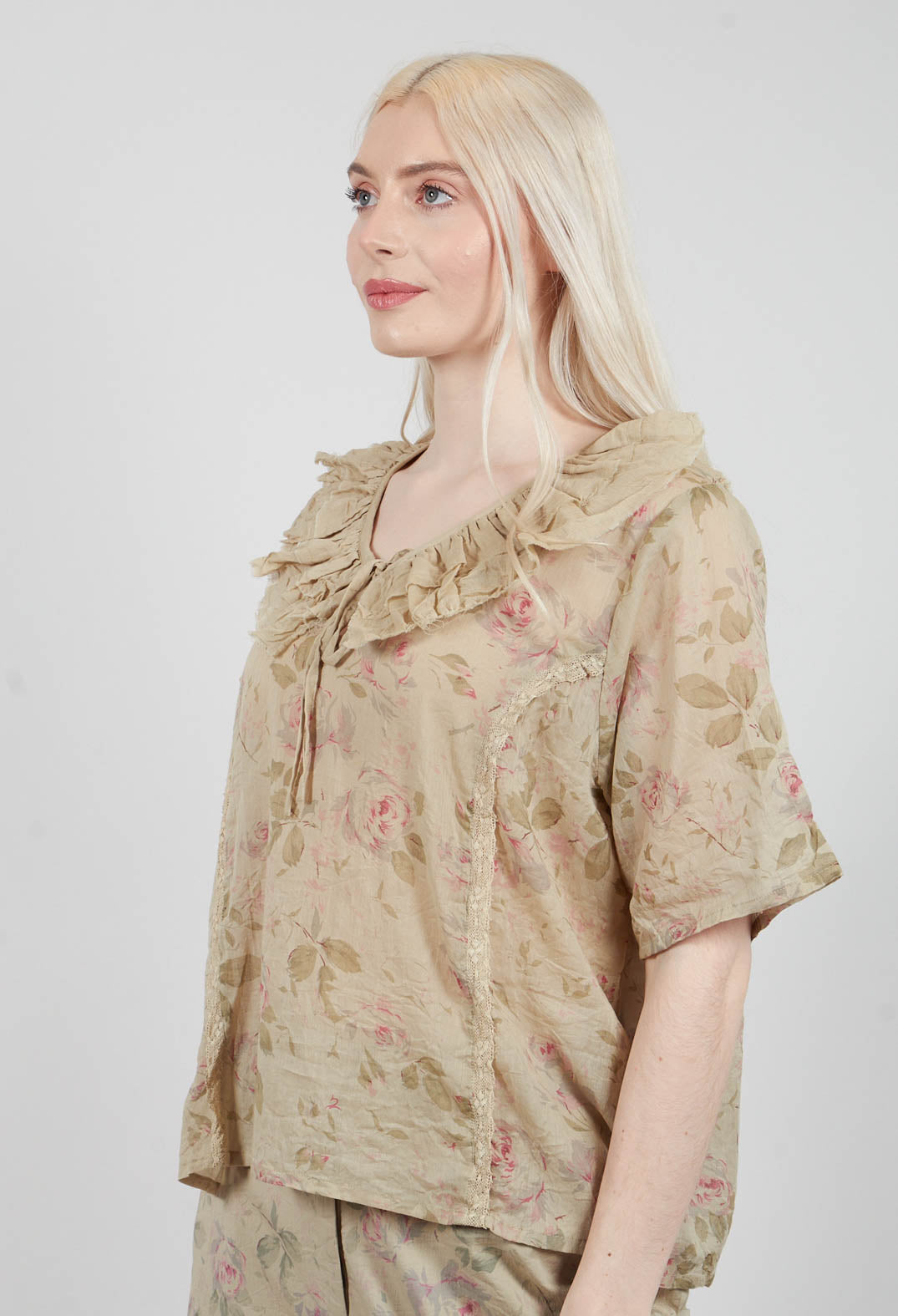 Niki Shirt in Verveine Fleurs