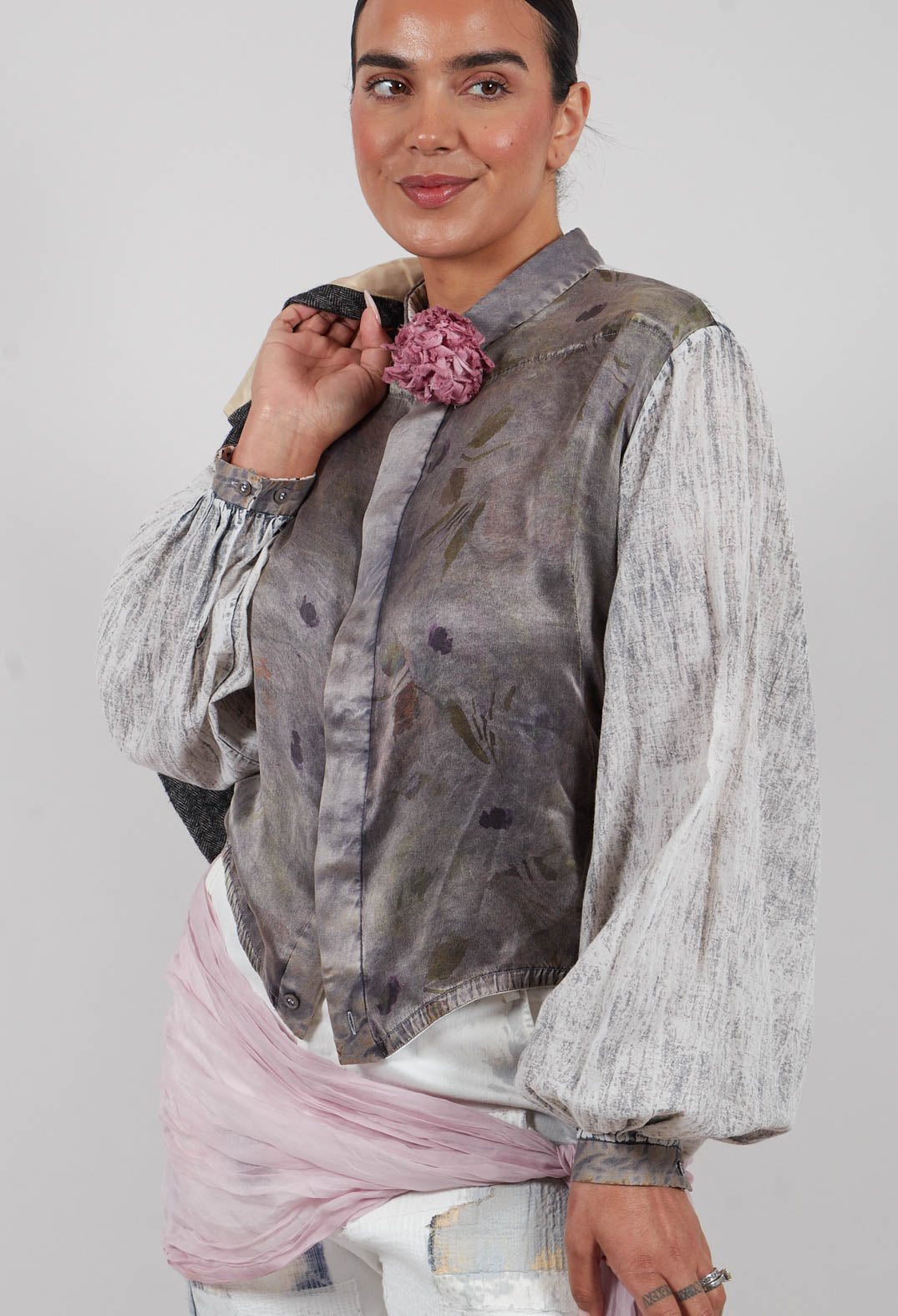 Shirt in Grey