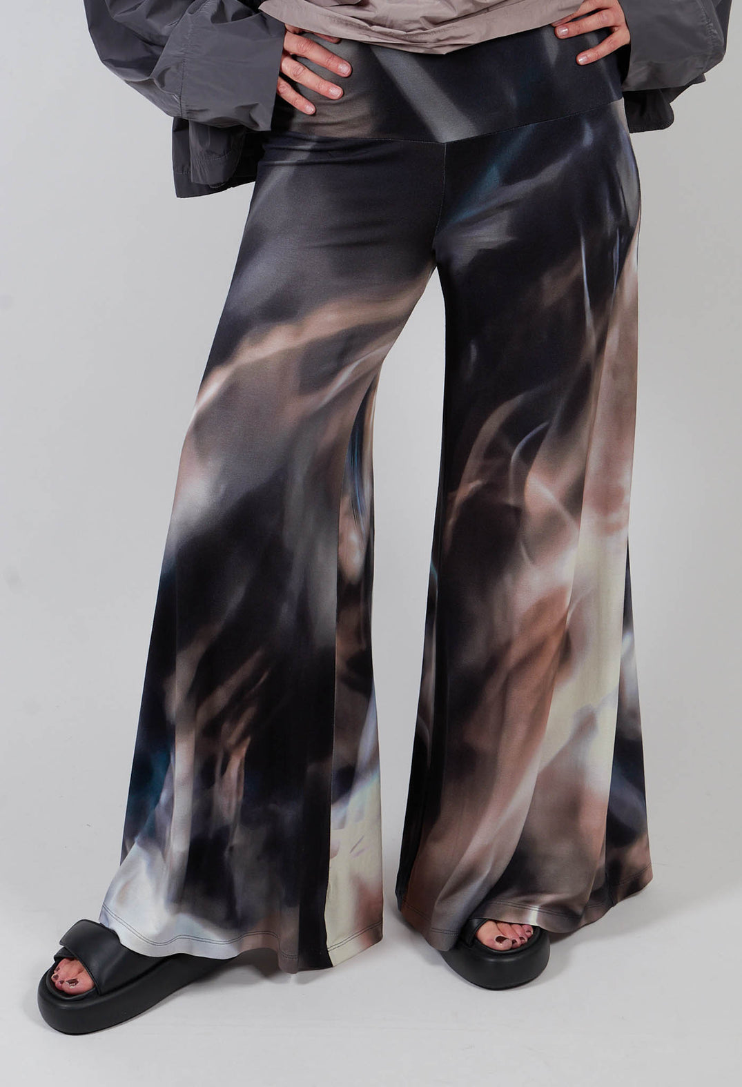 Rust trousers in Black Beige Colourful