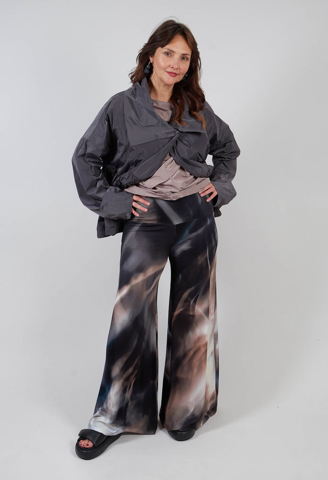 Rust trousers in Black Beige Colourful