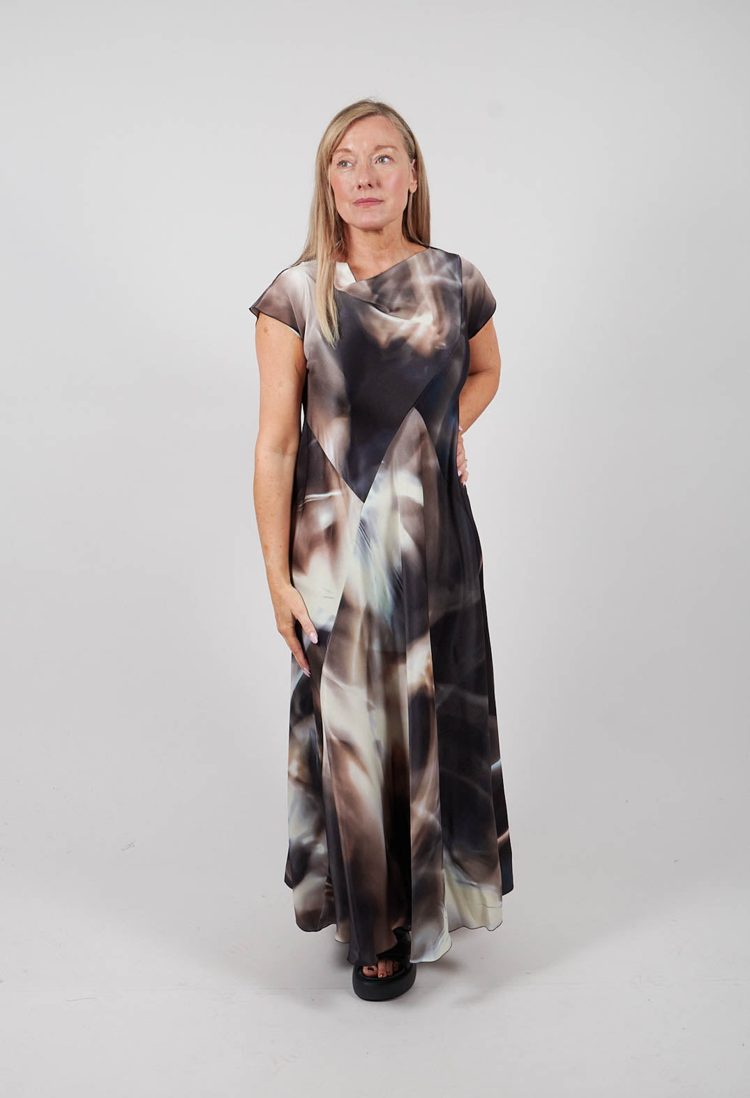 Core Dress in Black Beige Colourful