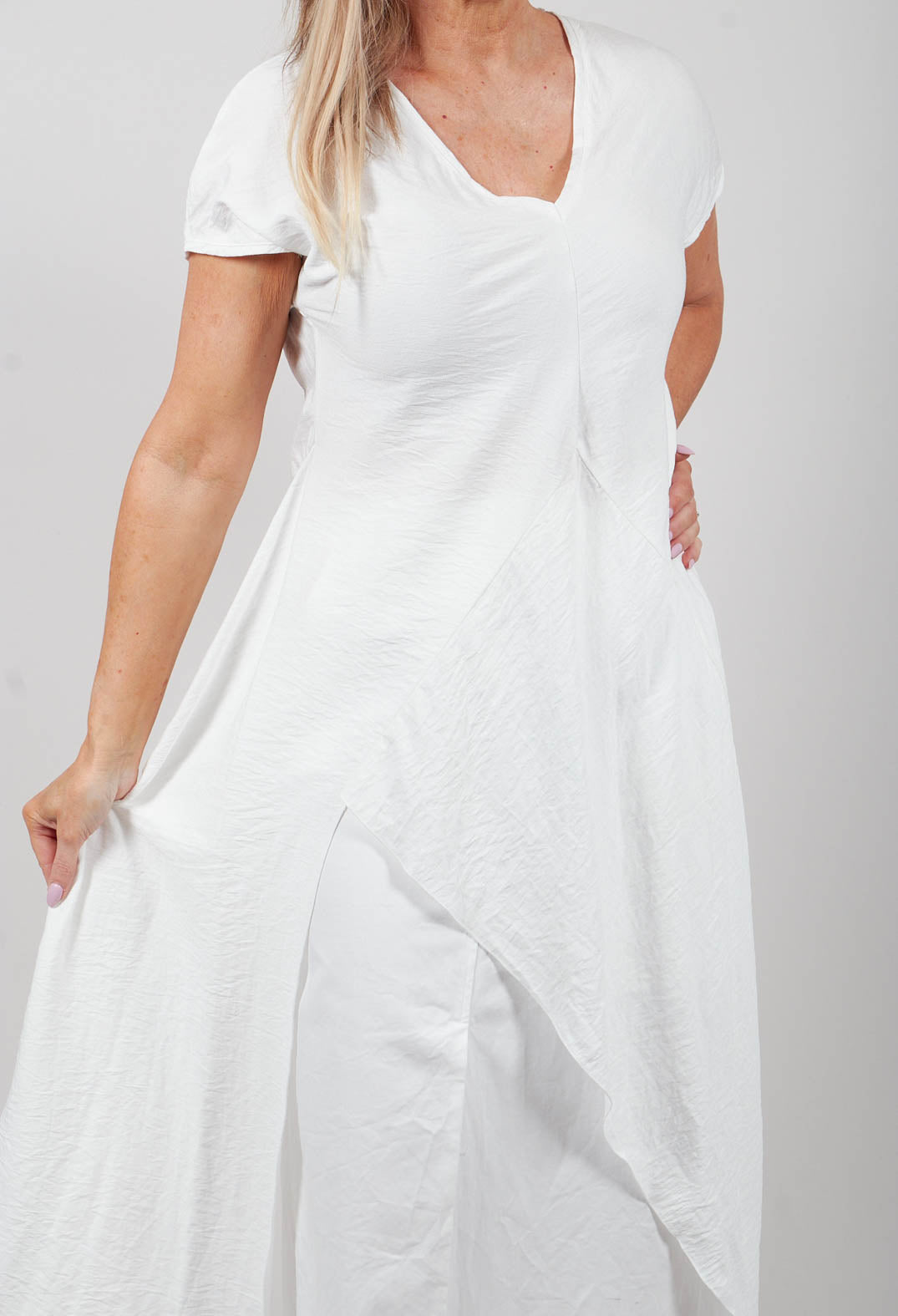Vala Top in White