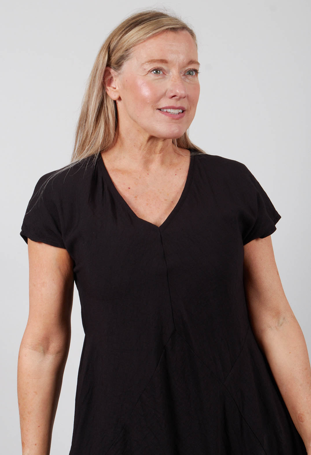 Vala Top in Black