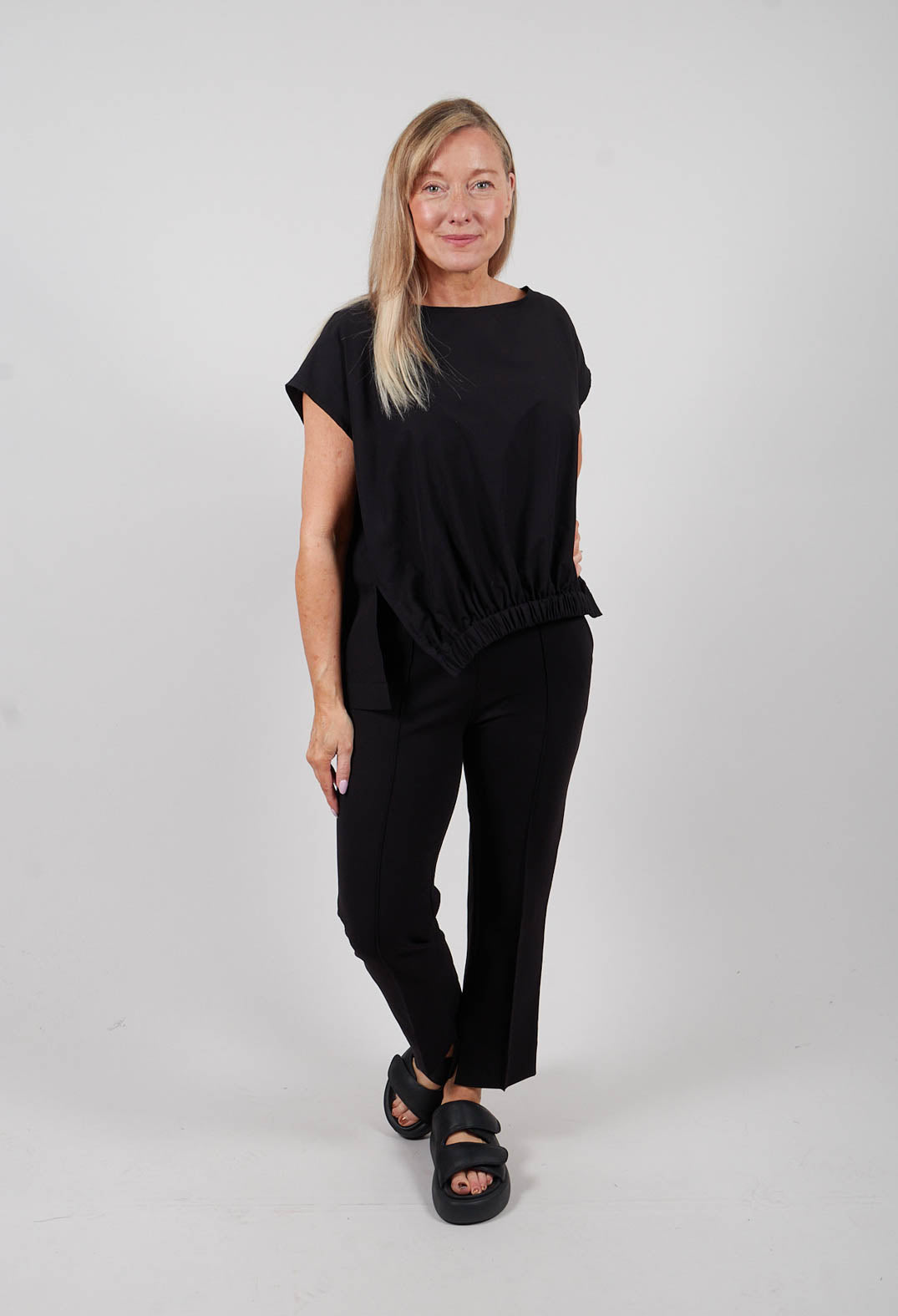 Reri Top in Black