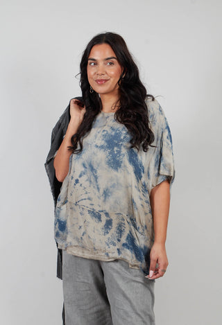 T-Shirt Over in Sand Shell Print