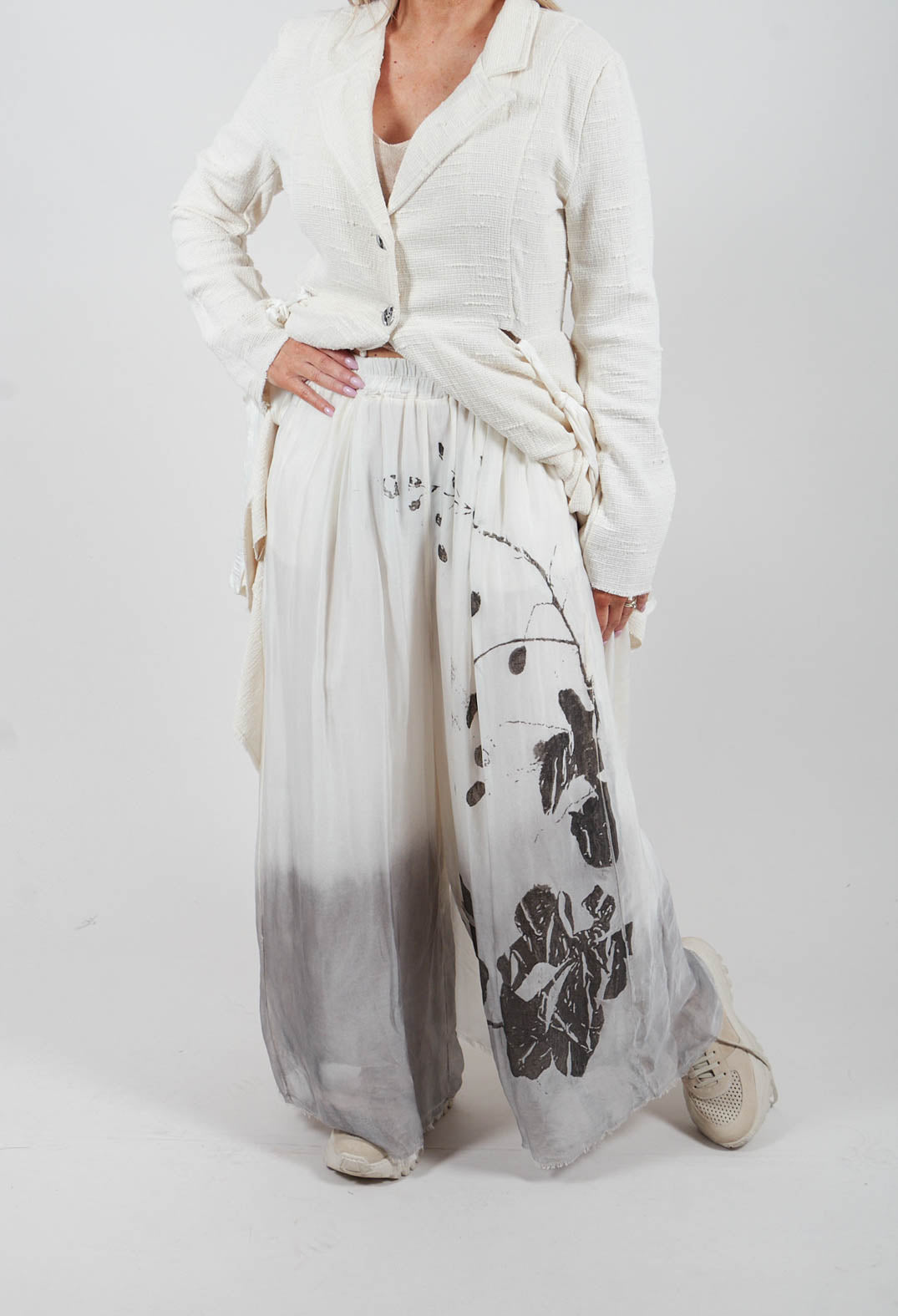 Palazzo Trousers in Antique White Print