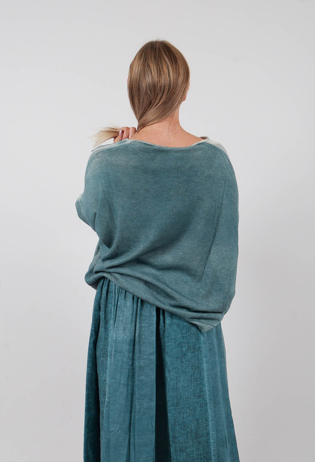 Sweater in Tiffany Marine