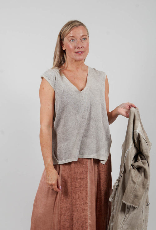 Tank Top Sand Shell Spray in Tobacco