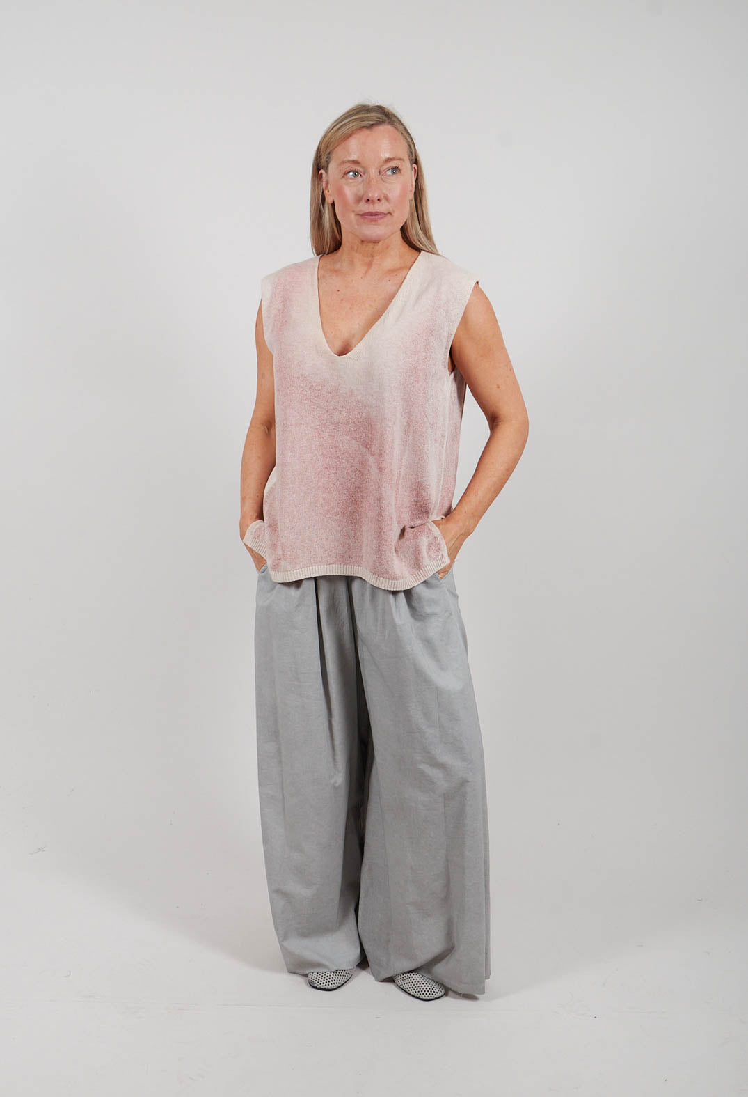 Tank Top in Sand Shell Spray Red