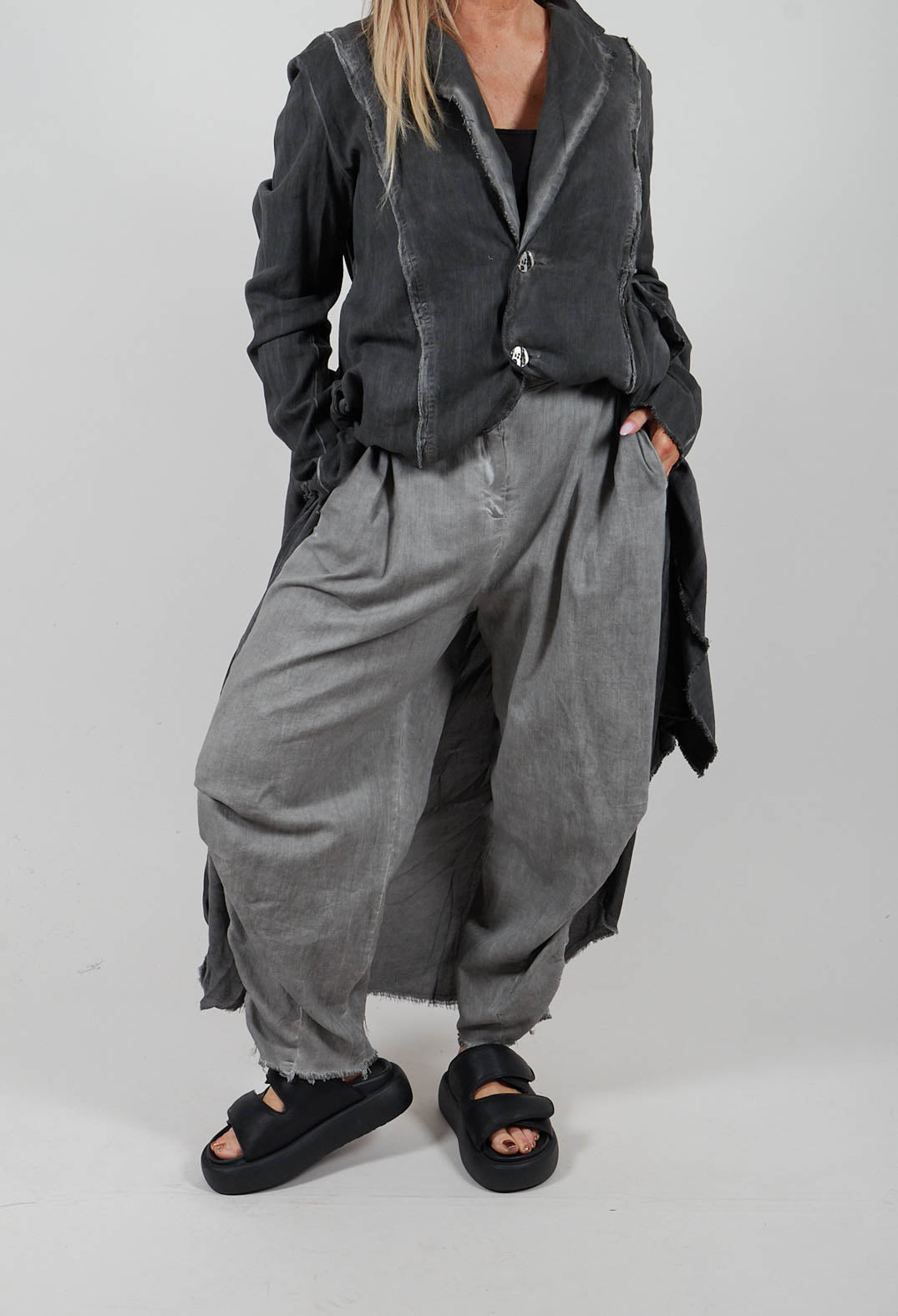 Trousers in Silver Pearl