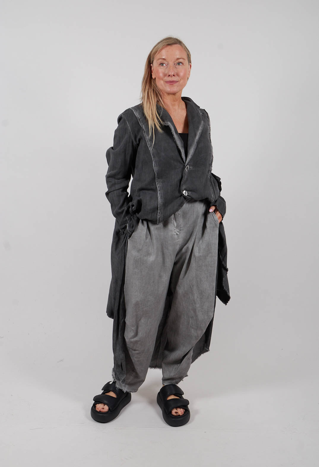 Trousers in Silver Pearl