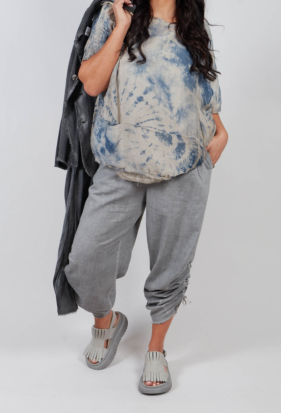 Trousers in Silver Pearl