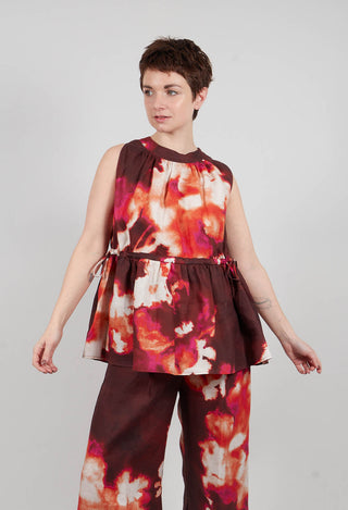 Peplum Top in Flora Macro Bordeaux