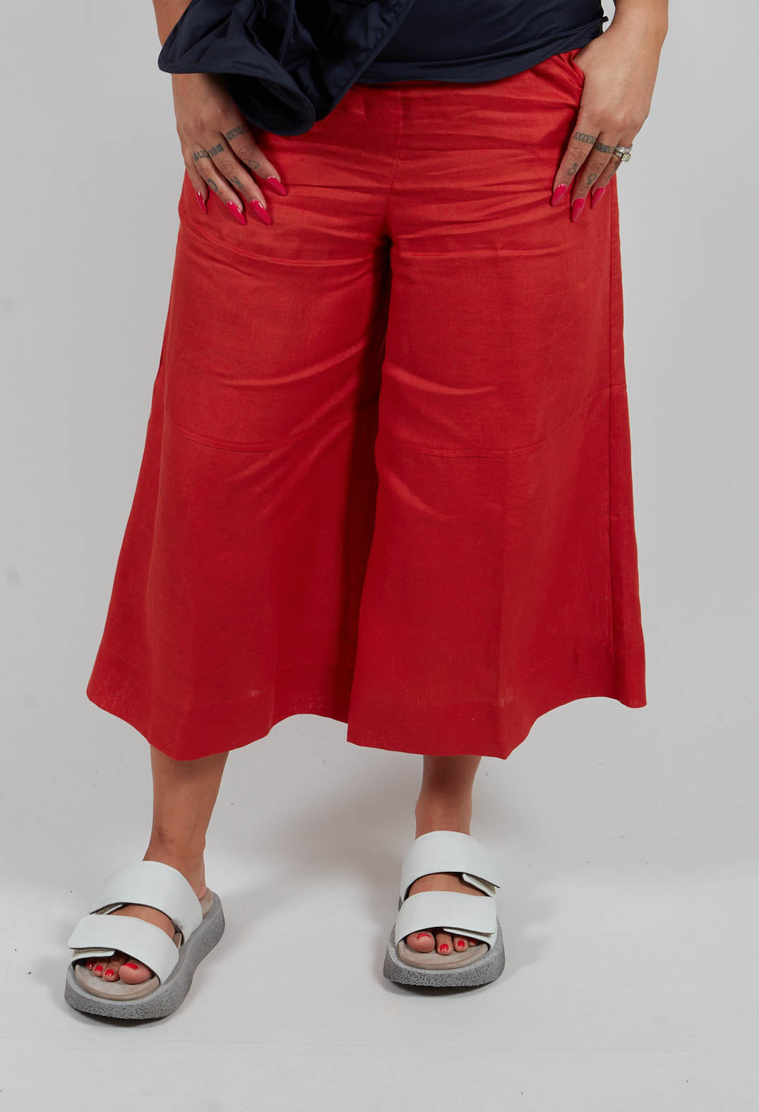 Extra Wide Leg Trousers in Resina
