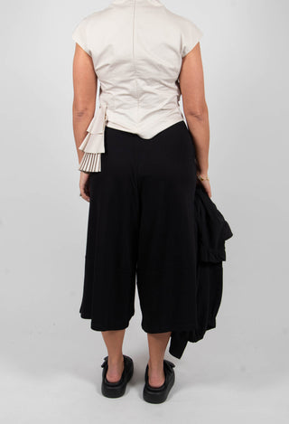 Cropped Wide Leg Jogger in Black