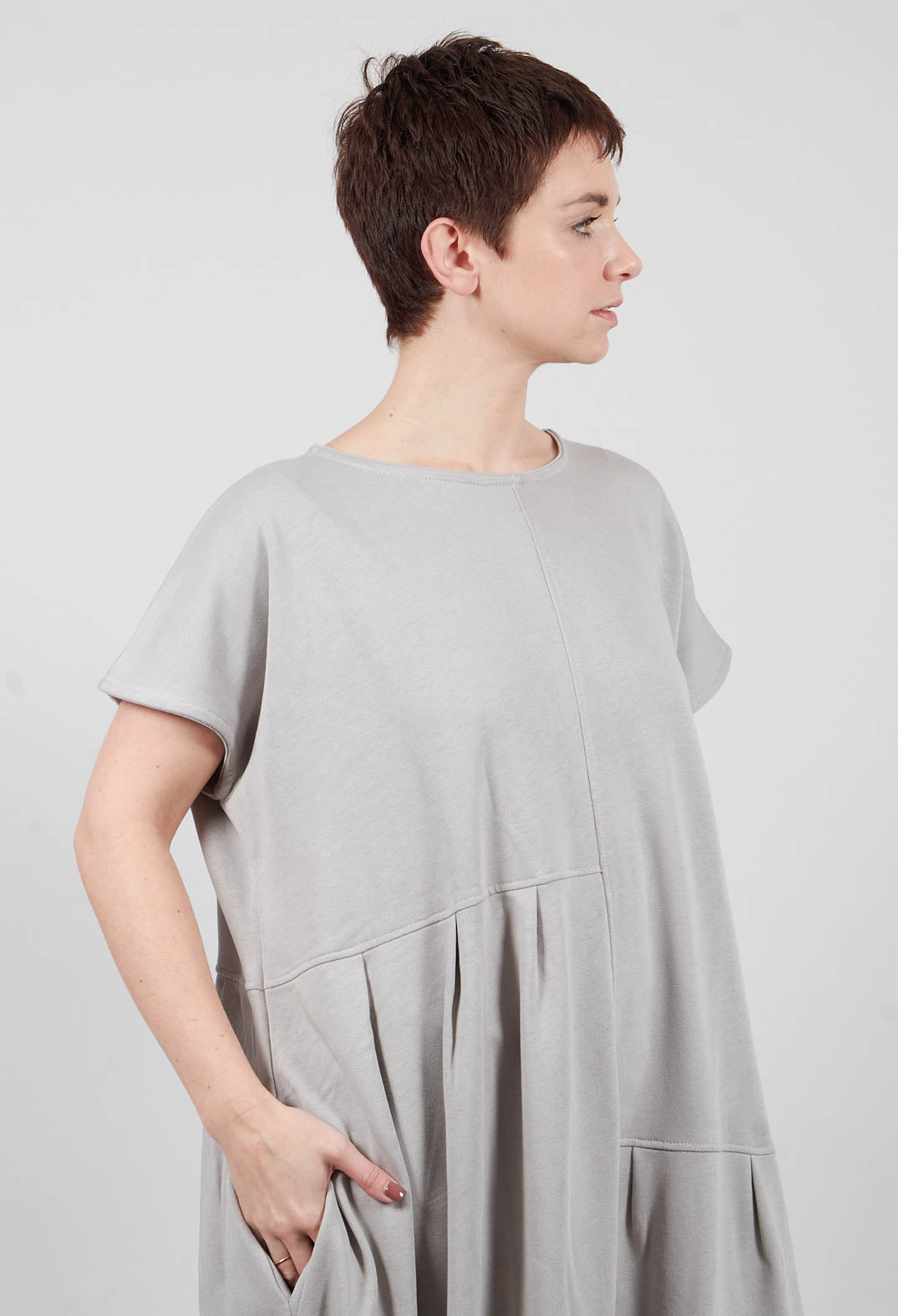 T-Shirt Dress in Perla