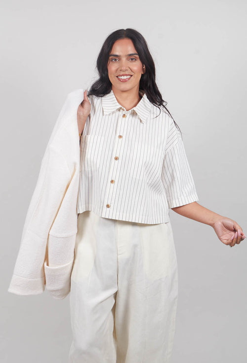 Cropped Shirt in Off White Stripe