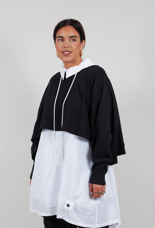 Wide Short Sweatshirt in Black with White Dots Plus