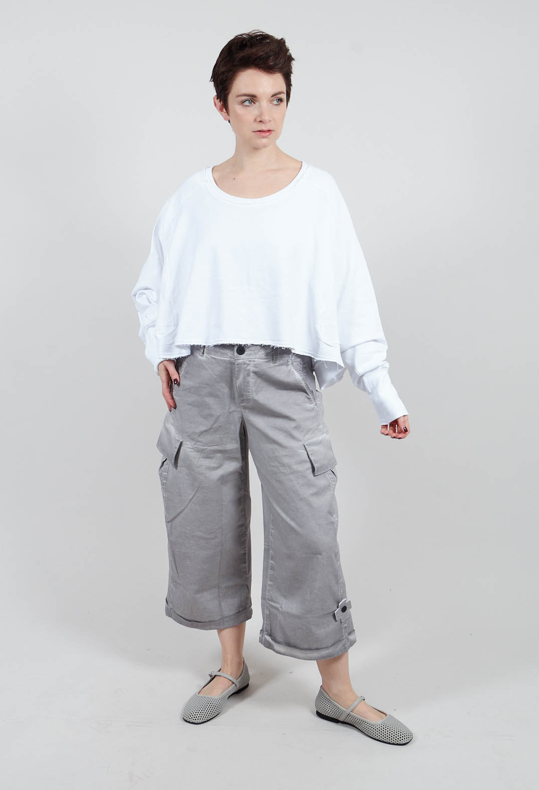 Wide Short Sweatshirt in White with White Plus