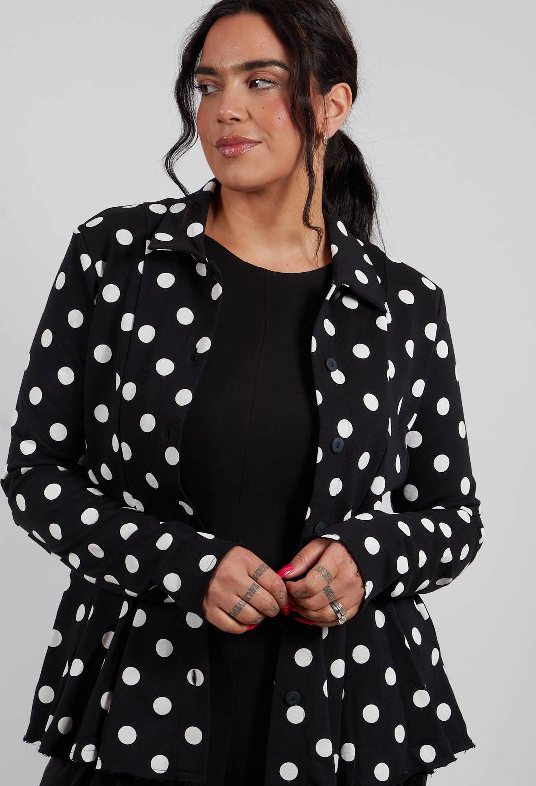 La Belle Sweat Cardigan in Black White Dots