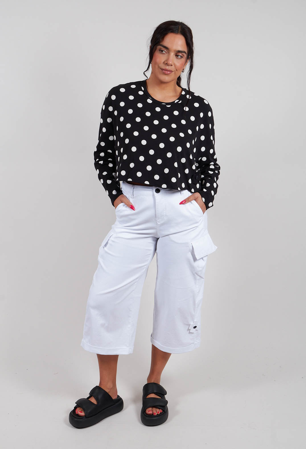 Snuggle T-Shirt in Black White Dots