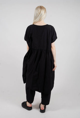 Formwertig Dress in Kaviar