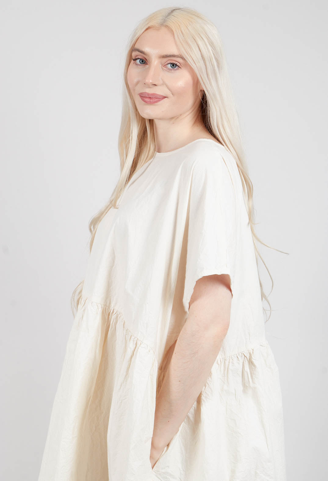 Formwertig Dress in Schnee