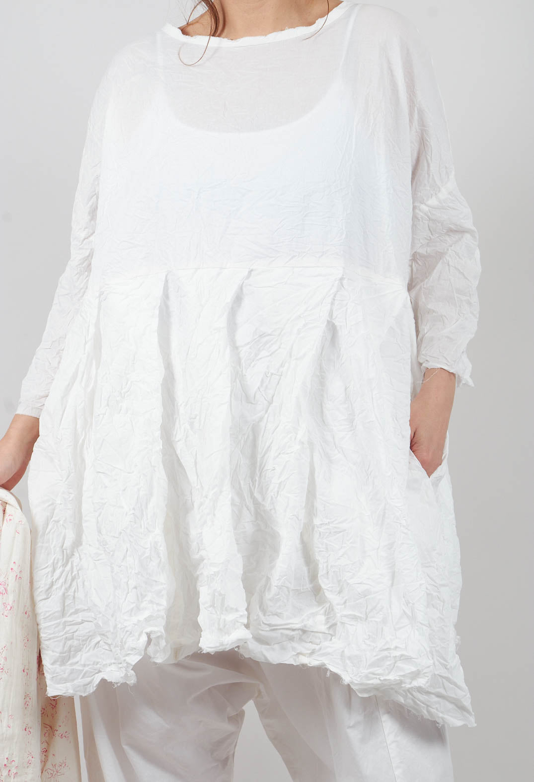 Slowgold Dress in Schnee