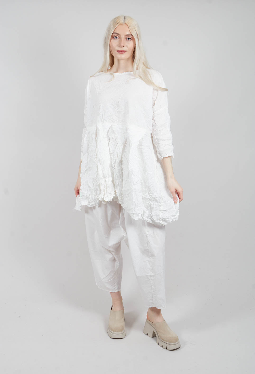 Slowgold Dress in Schnee