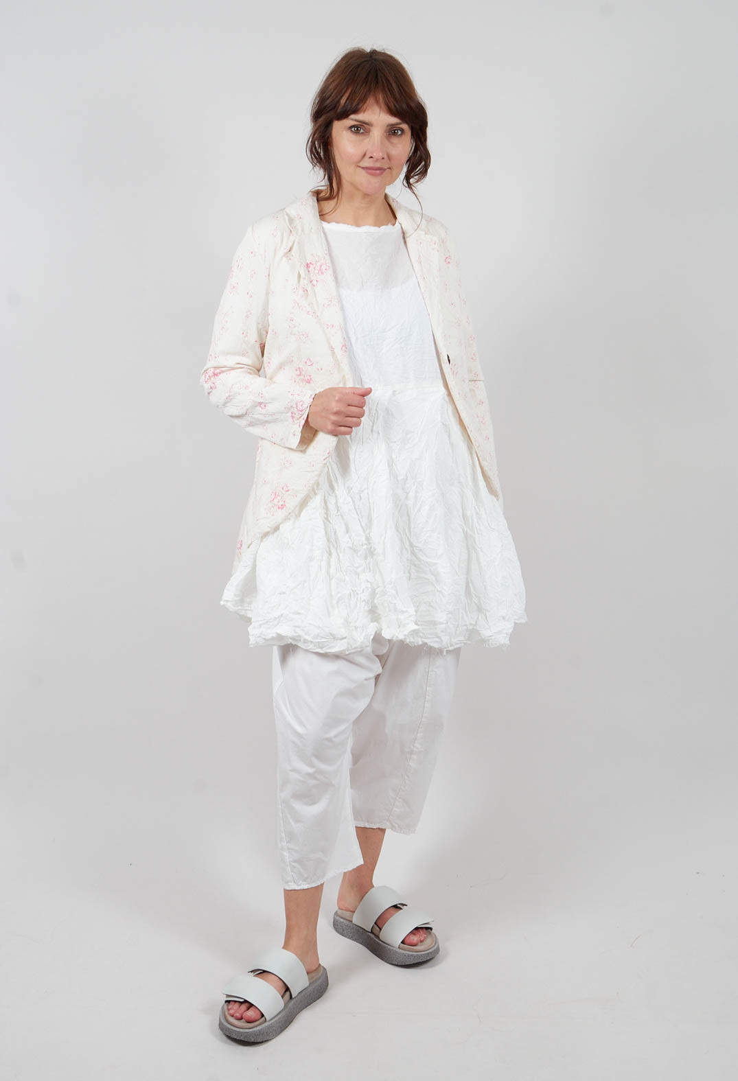 Slowgold Dress in Schnee