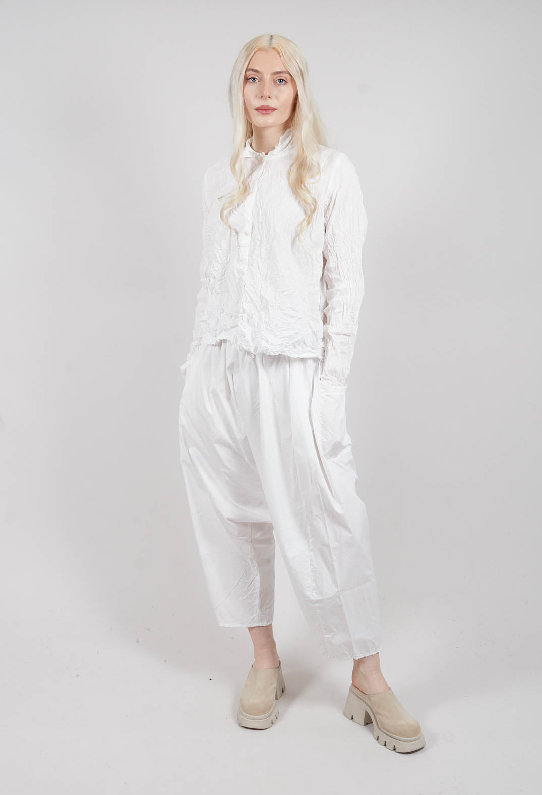 Wirkunde Trousers in Schnee