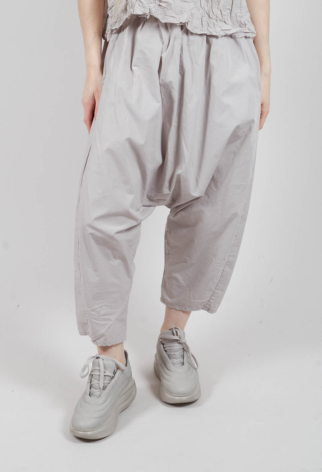 Wirkunde Trousers in Kiesel