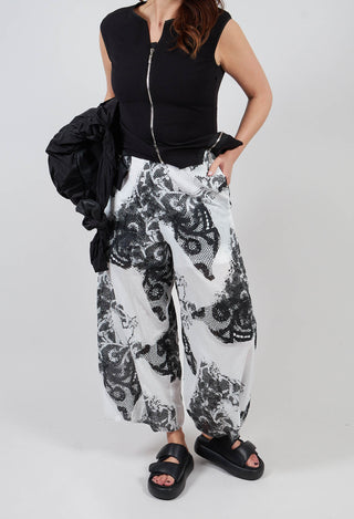Nara Pants in White & Black