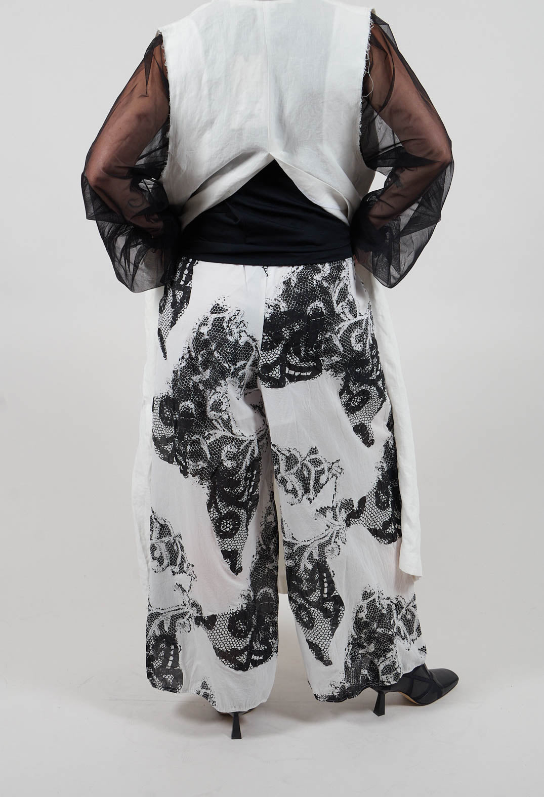 Nara Pants in White & Black