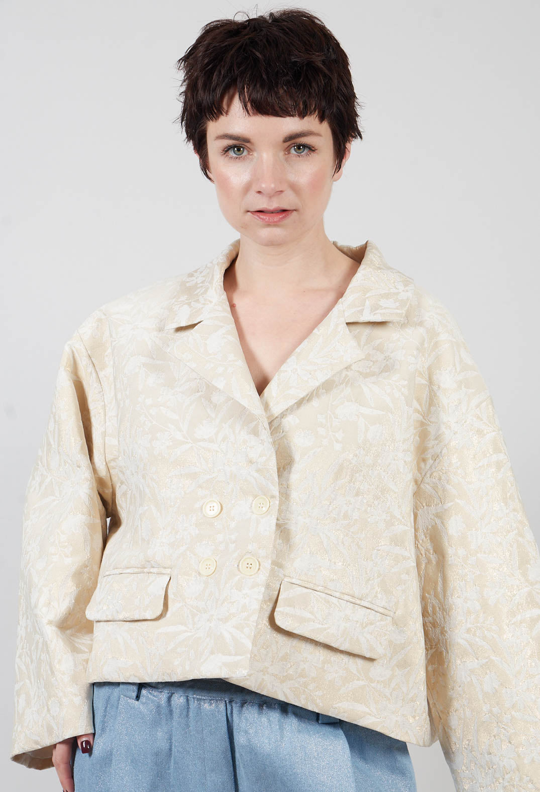 Jacket in Gold