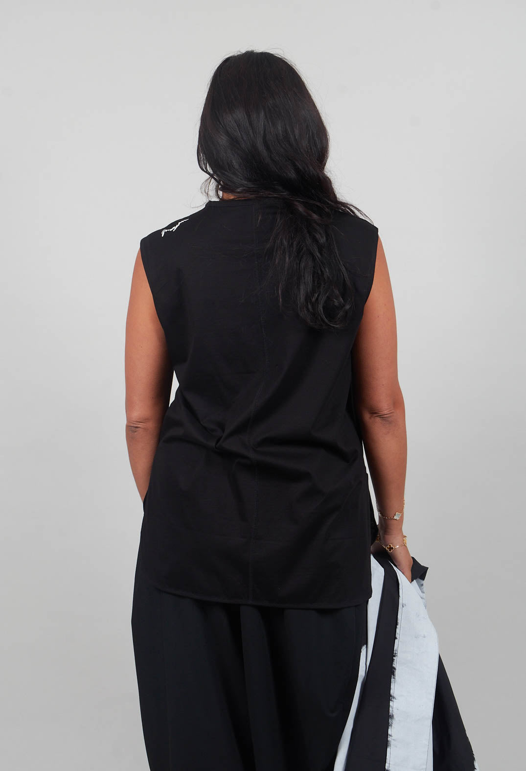 Sleeveless Tunic Top in Black