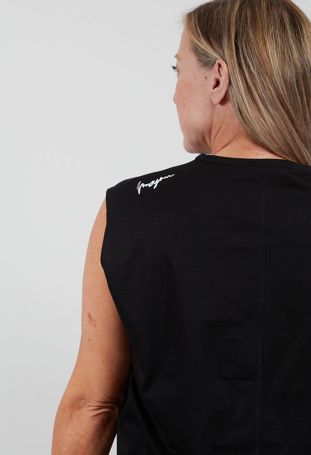 Sleeveless Tunic Top in Black