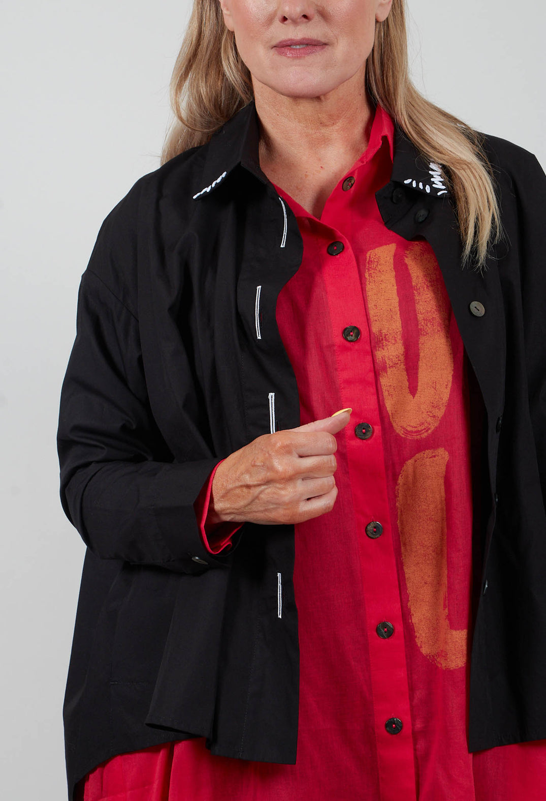 Hi Lo Hem Shirt in Black