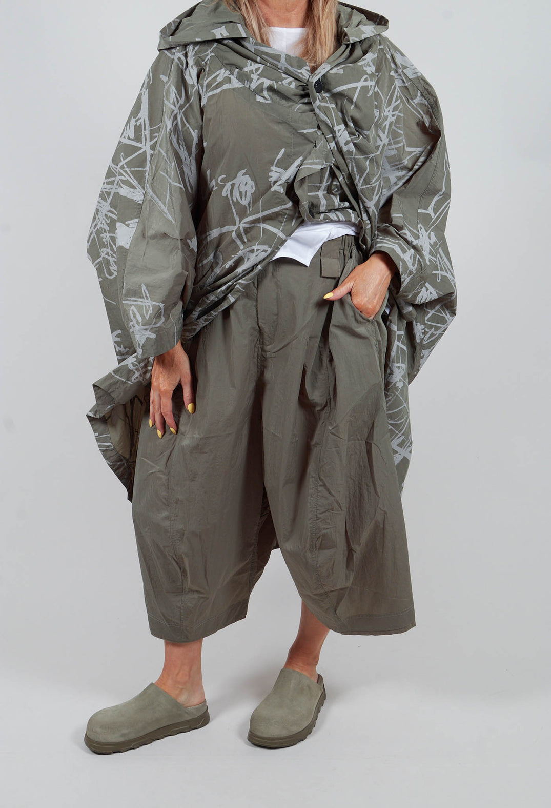 Barrel Leg Trouser in Green