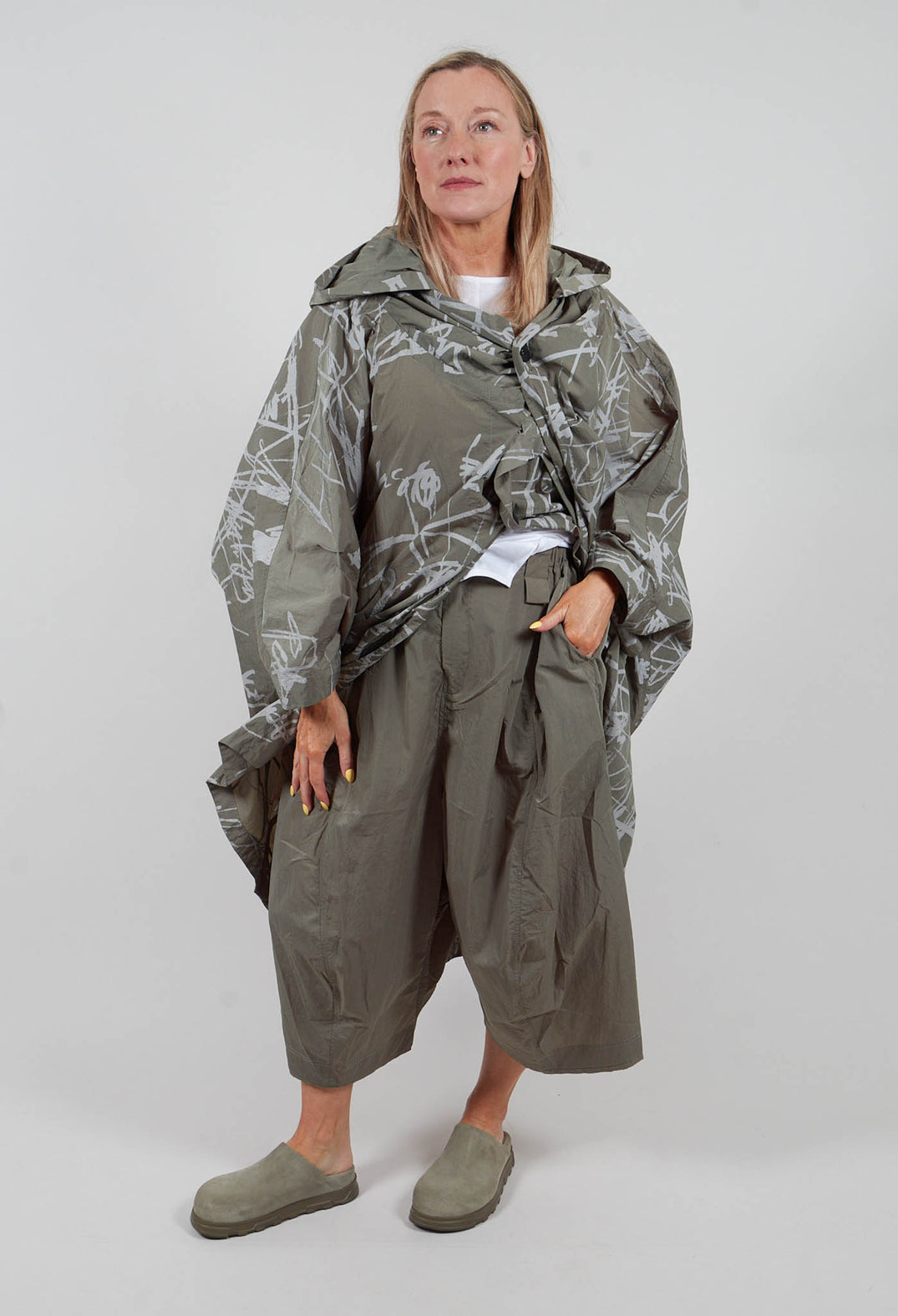 Barrel Leg Trouser in Green