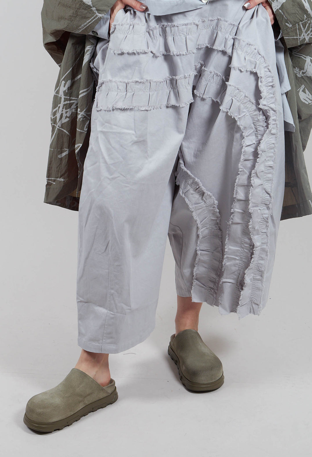 Ruffle Trousers in Blue