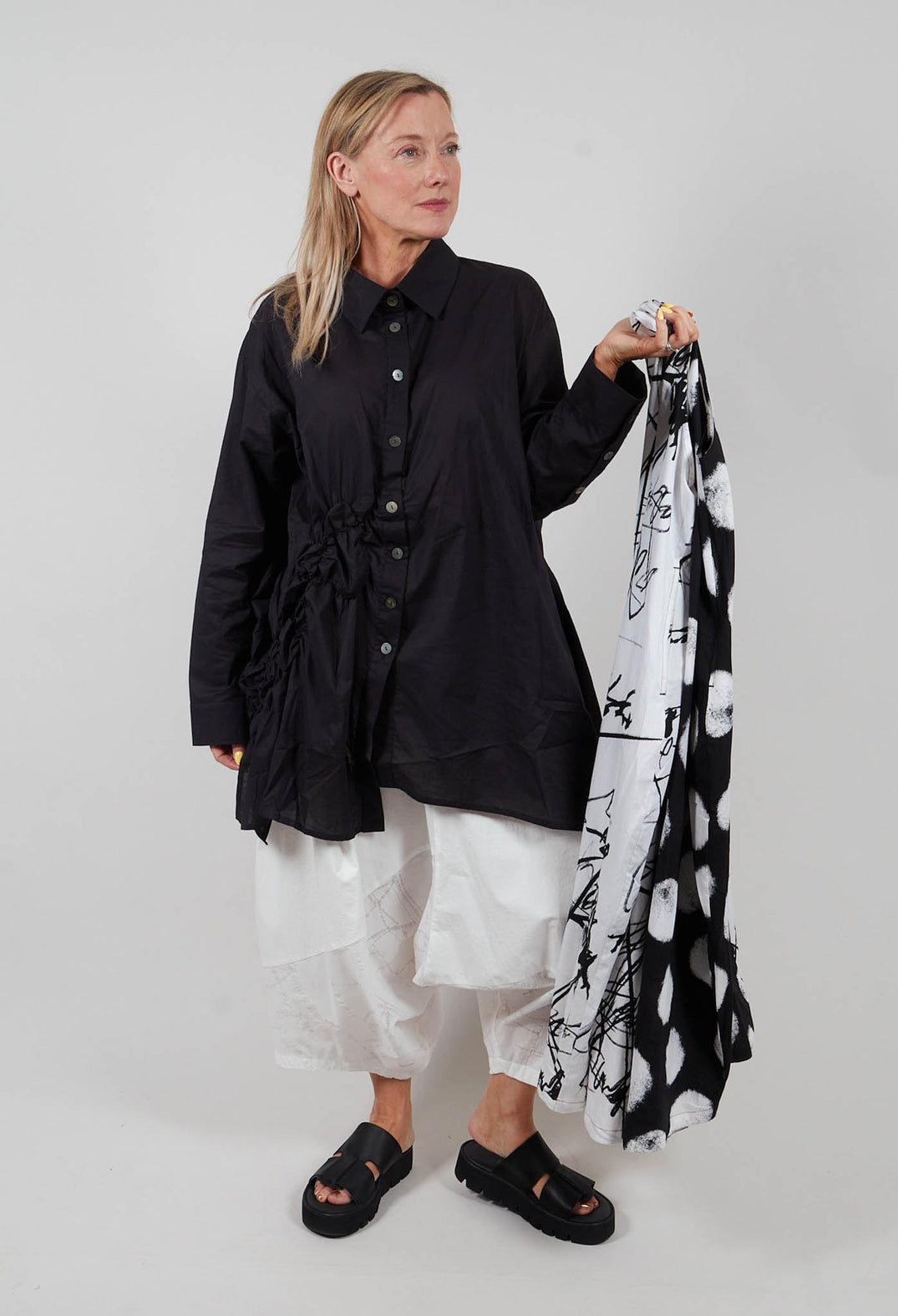 Ruffle Shirt in Black