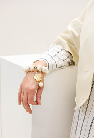 Beato Bracelet with Little Pendant in White